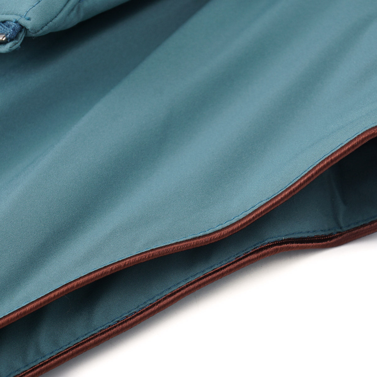 Manto Lightweight Weather-Repellent Vest - Top Shelf Apparel