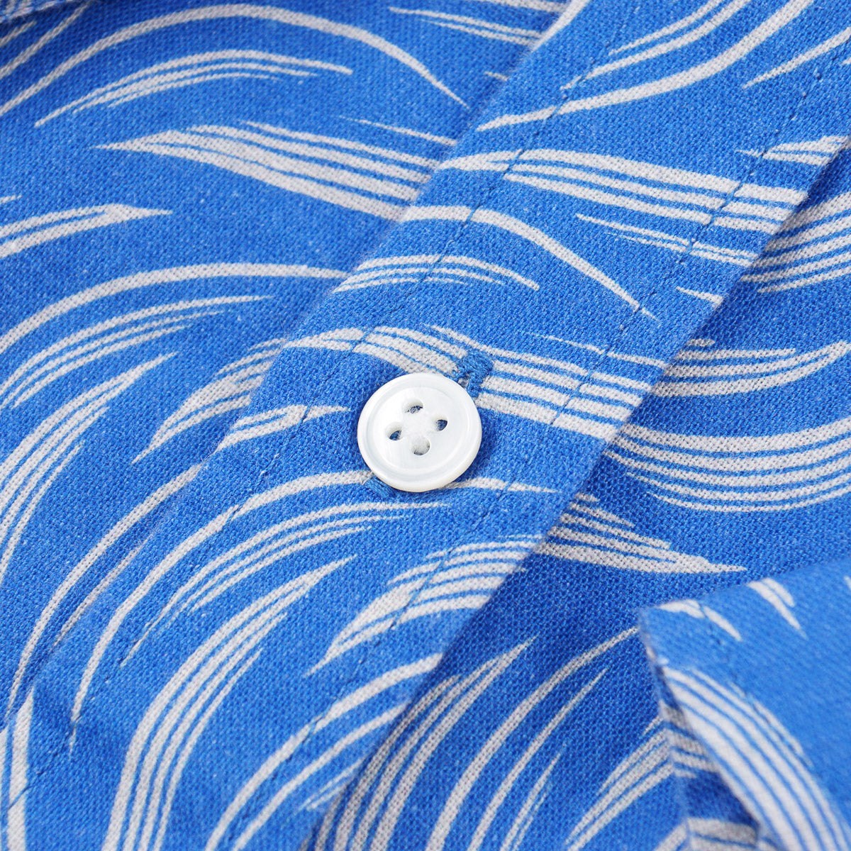 04651 / A Trip in a Bag Linen Wavy Shirt - Top Shelf Apparel