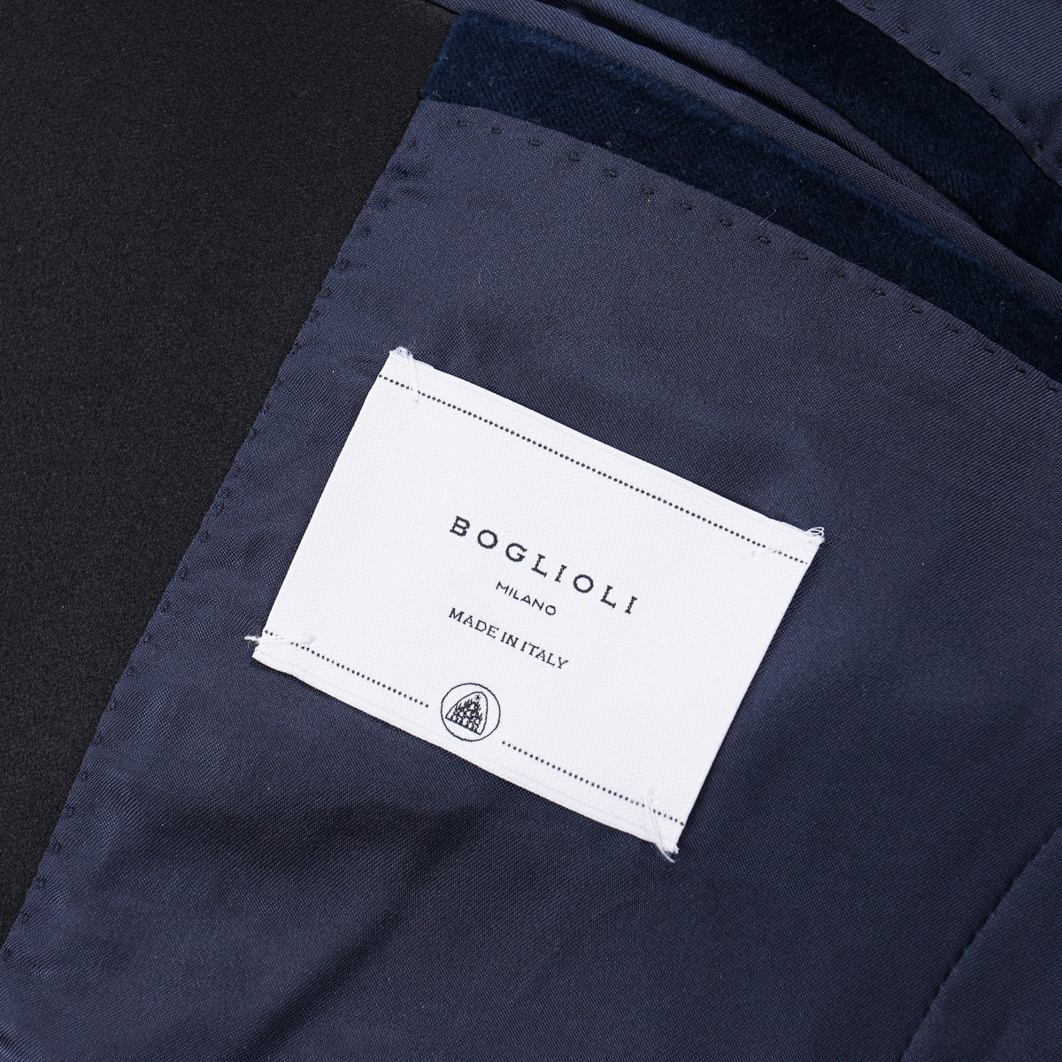 Boglioli Peak Lapel Velvet Dinner Jacket