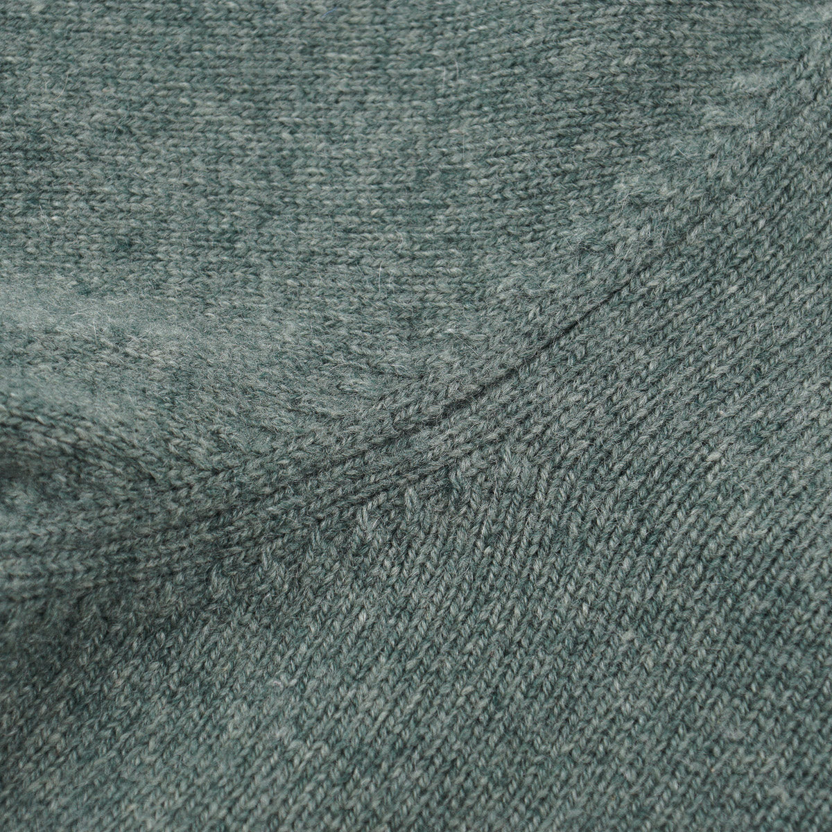 Isaia Slim-Fit Pure Cashmere Sweater