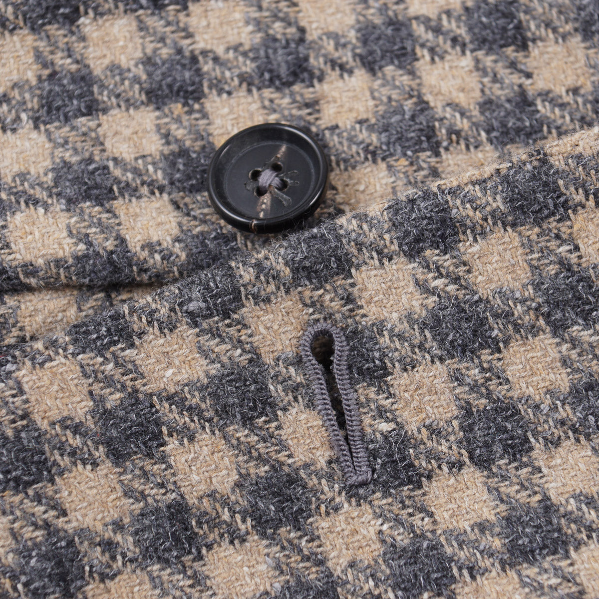 Isaia Soft Cashmere-Blend Sport Coat