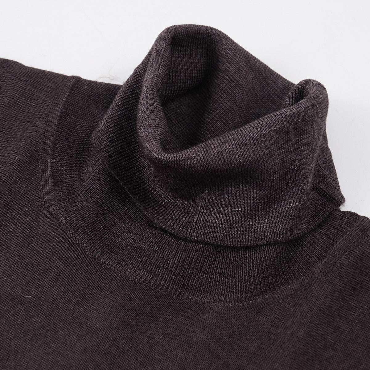 Fedeli Lightweight Merino Wool Sweater - Top Shelf Apparel