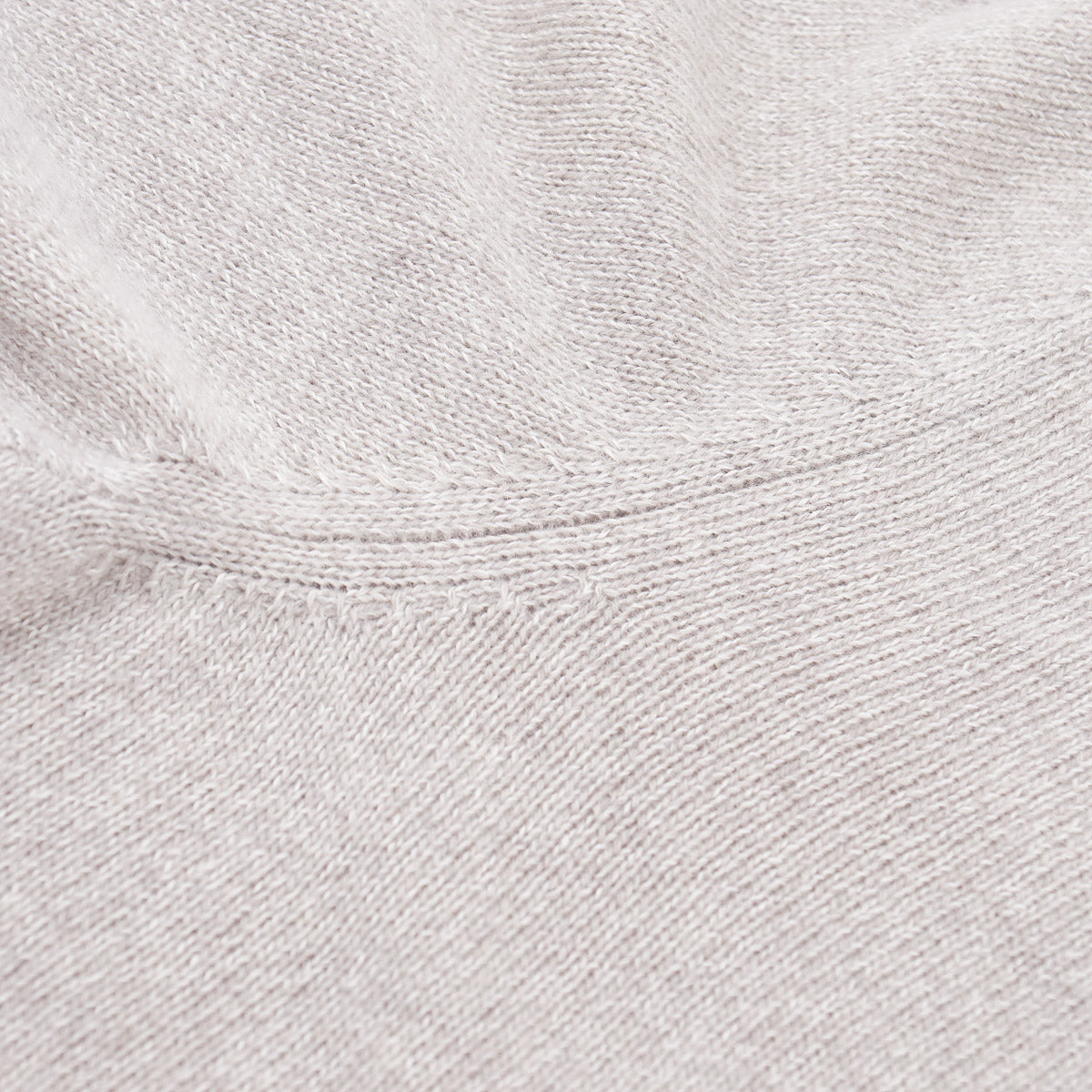 Isaia Slim-Fit Midweight Cashmere Sweater