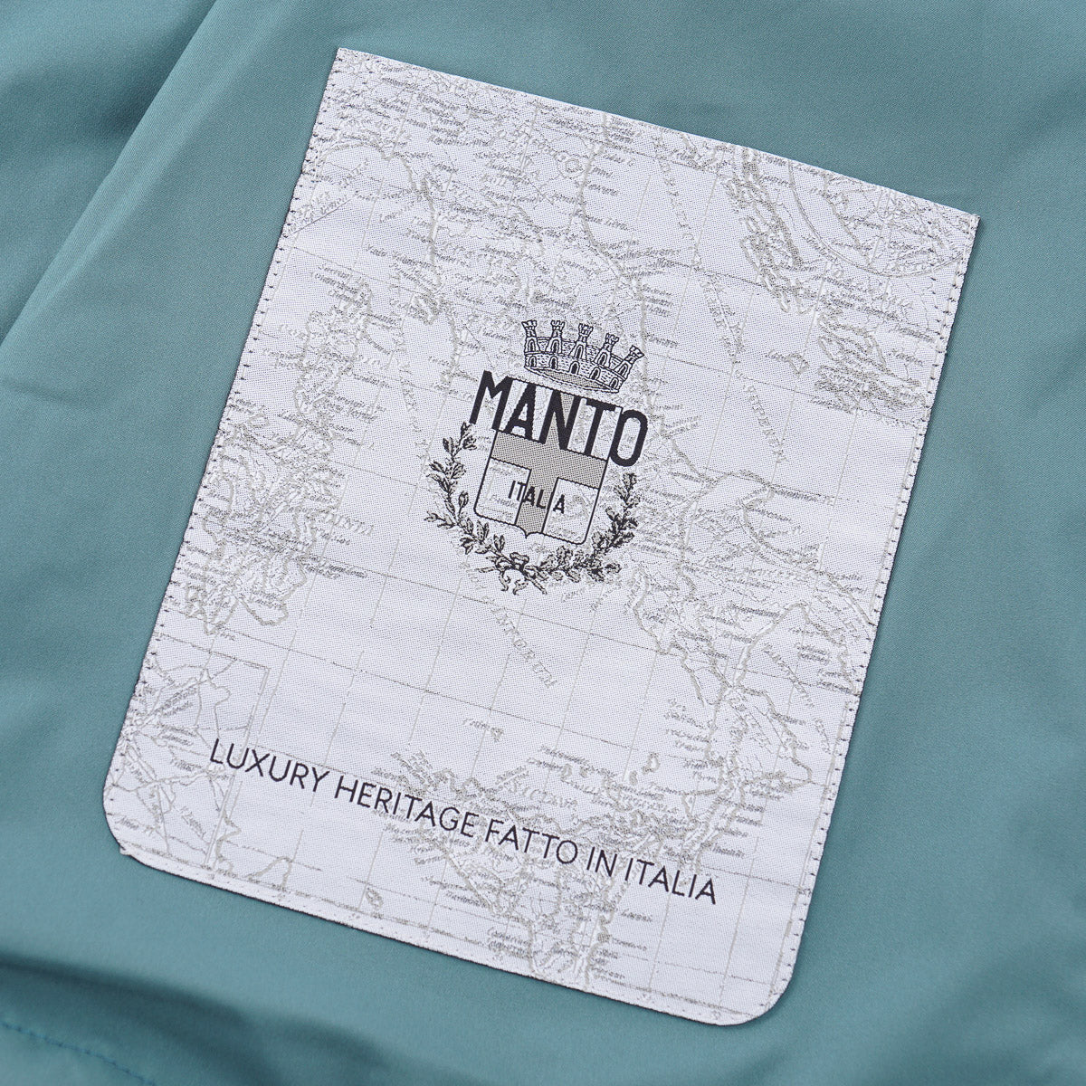 Manto Lightweight Weather-Repellent Vest
