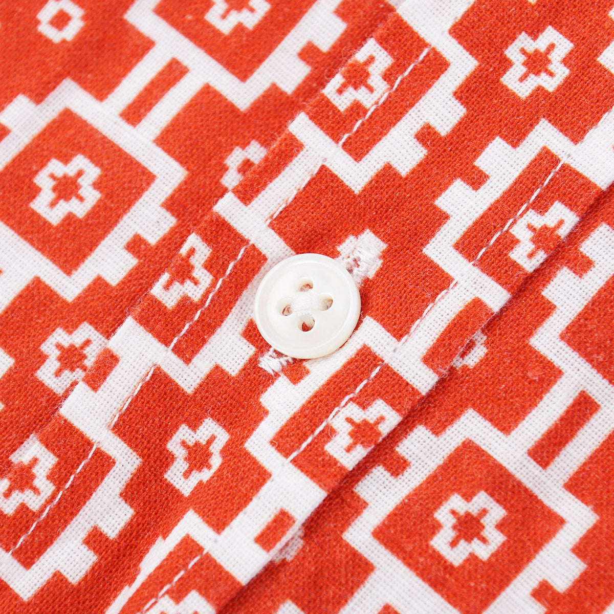04651 / A Trip in a Bag Printed Cotton Shirt