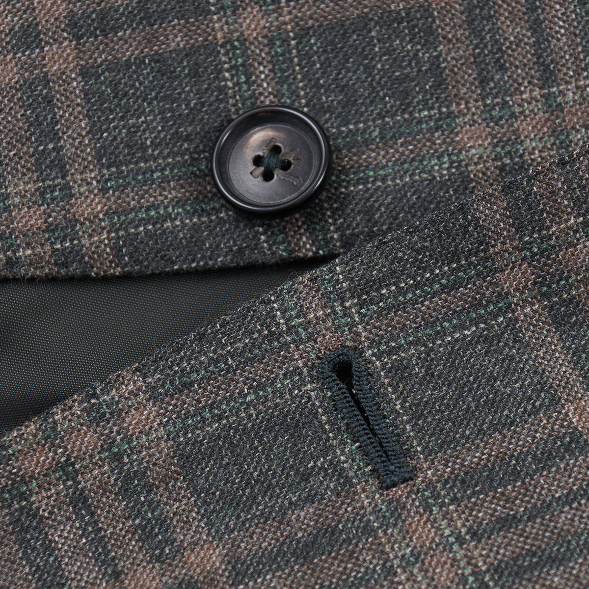 Isaia Wool-Cashmere-Silk-Linen Sport Coat