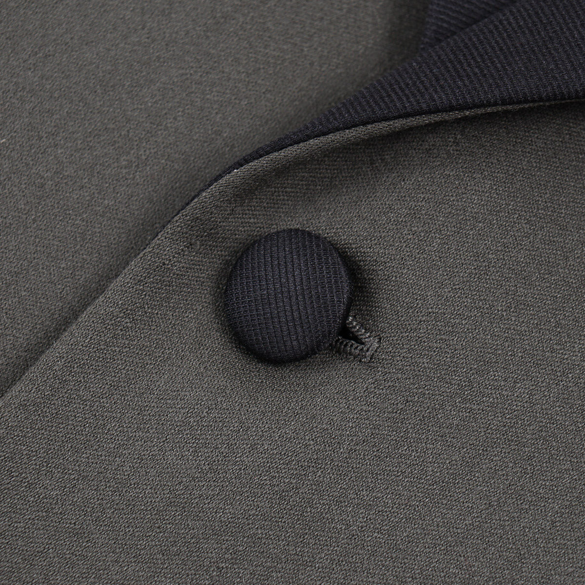 Isaia Wool Peak Lapel Dinner Jacket