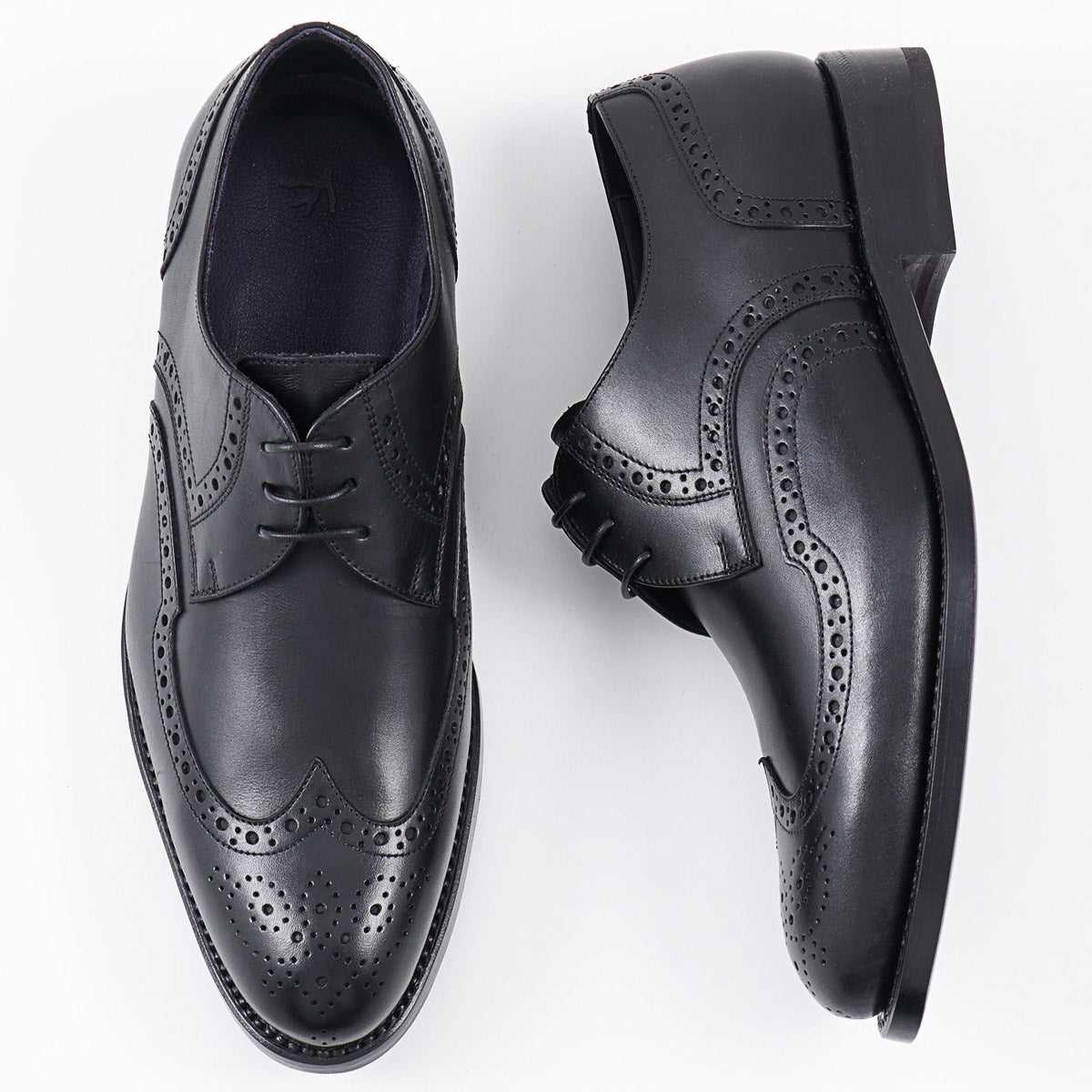 Isaia Calf Goodyear-Welt Wingtip