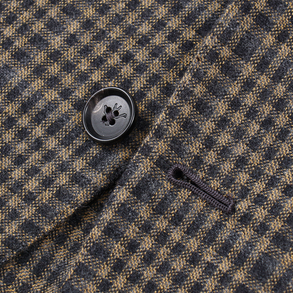 Isaia 'Marechiaro' Wool-Cashmere Suit